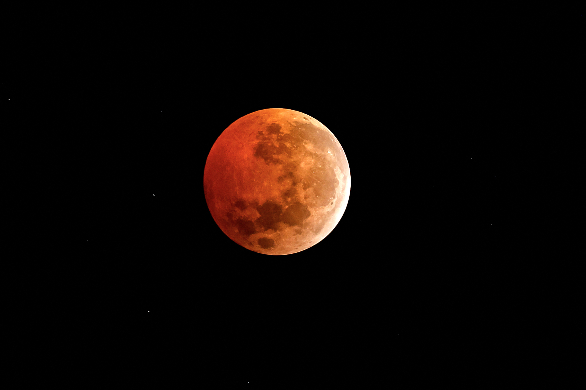 In Photos: March Blood Moon Total Lunar Eclipse Lights Up the Sky