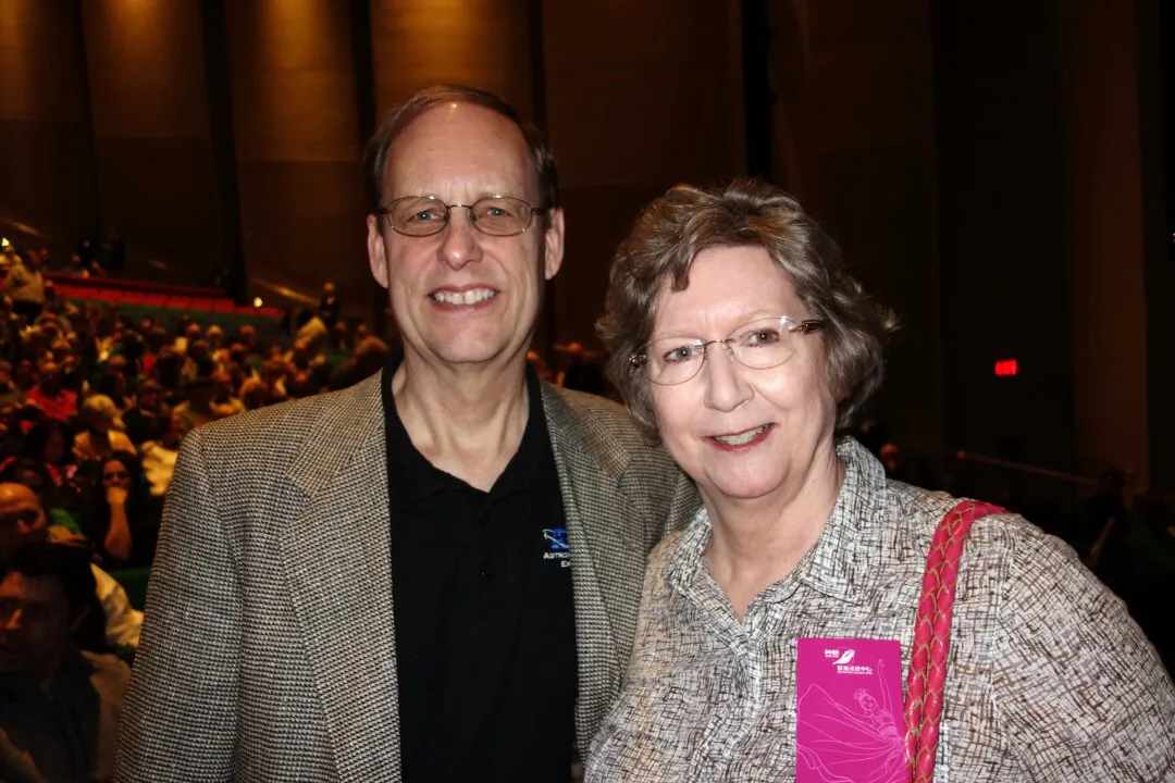 Ralph and Linda BlueDorn family enjoyed Shen Yun at the Des Moines Civic Center on March 15, 2025. (Lily Yu/The Epoch Times)