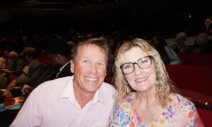Shen Yun Encourages Audience Members in Their Own Faith