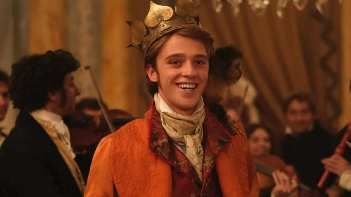 A series to watch stars Marie-Antoine Carême (Benjamin Voisin), in "Carême." (Apple TV+)