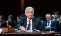 Trump Says ‘No Intention of Firing’ Powell, Presses Fed to Cut Rates