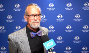 ‘It’s Heart-Touching,’ Theatergoer Moved by Shen Yun in Des Moines