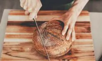 Long-Fermented Sourdough: A Bread That Makes Fiber Absorbable and Easy on Your Gut
