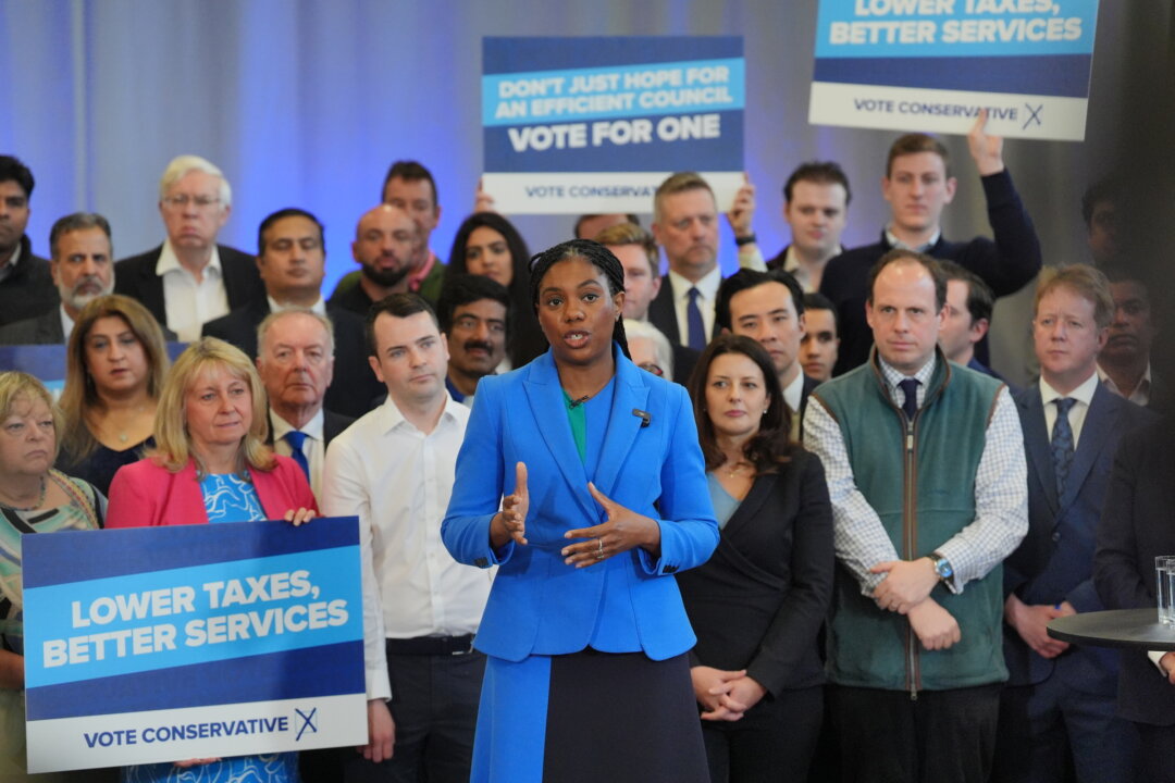 Tories Face Test in May Local Elections Amid Reform Rise thumbnail