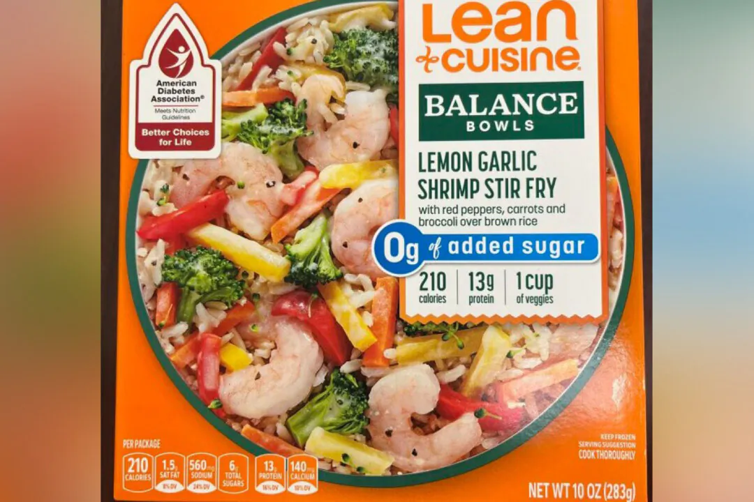 An image of the recalled Nestle USA's Lean Cuisine Lemon Garlic Shrimp Stir Fry packet. (Courtesy of the FDA)