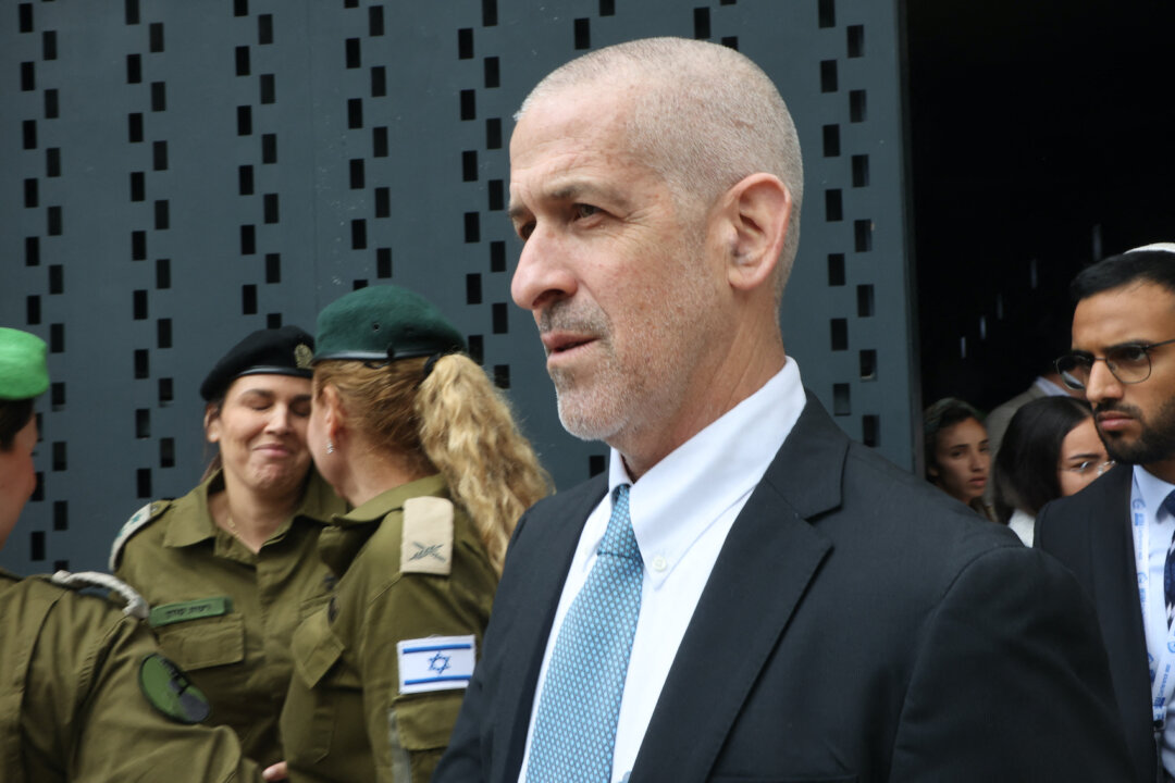 Israeli Cabinet Backs Netanyahu’s Firing of Security Services Chief