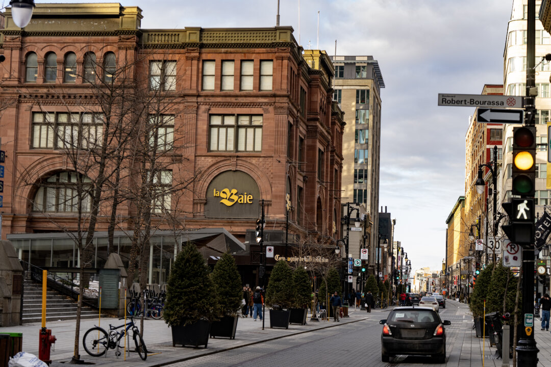 Hudson’s Bay Hopes to Save Six Stores, Begin Liquidation Process Monday thumbnail