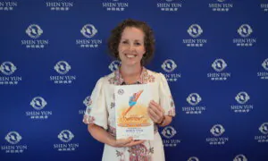 ‘Beautiful, so Elegant’: Classical Ballet Teacher on Shen Yun