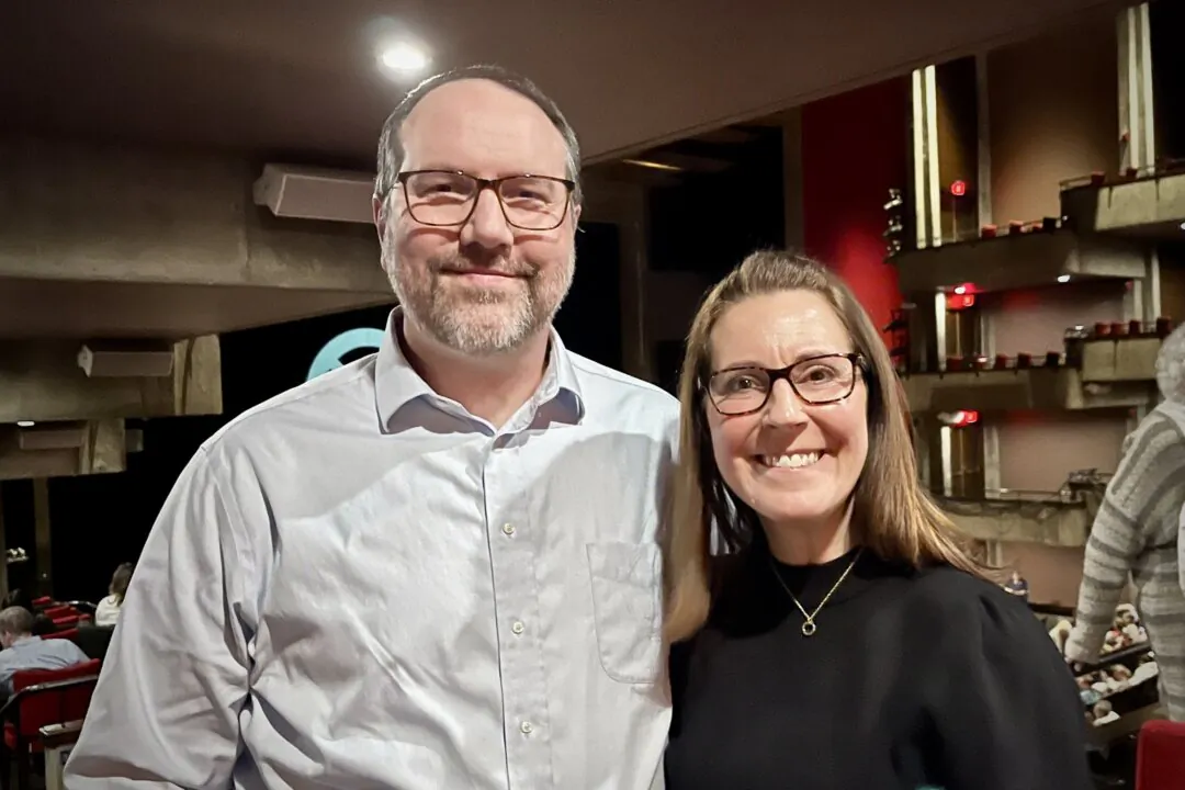 Troy and Jennifer Powell enjoyed Shen Yun's evening performance at the Clowes Memorial Hall on March 22, 2025.(Charlie Lu/The Epoch Times)