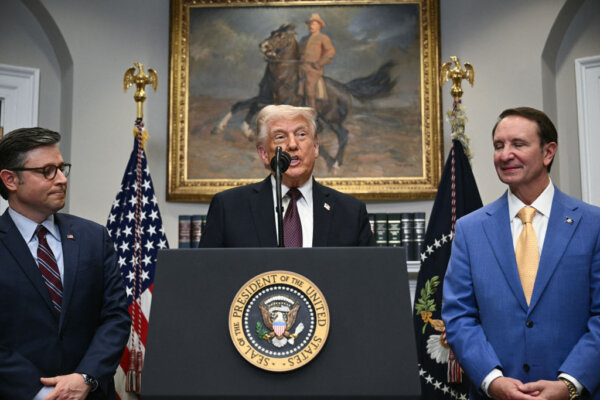 ▶ Trump Appoints Governor Landry as Special Envoy to Greenland; Bombs Thrown Before Bondi Beach Shooting Failed to Detonate