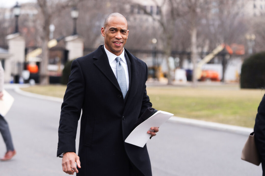 REPLAY: HUD Secretary, HHS Assistant Secretary, Gov. Youngkin Host Partnership for Petersburg Event