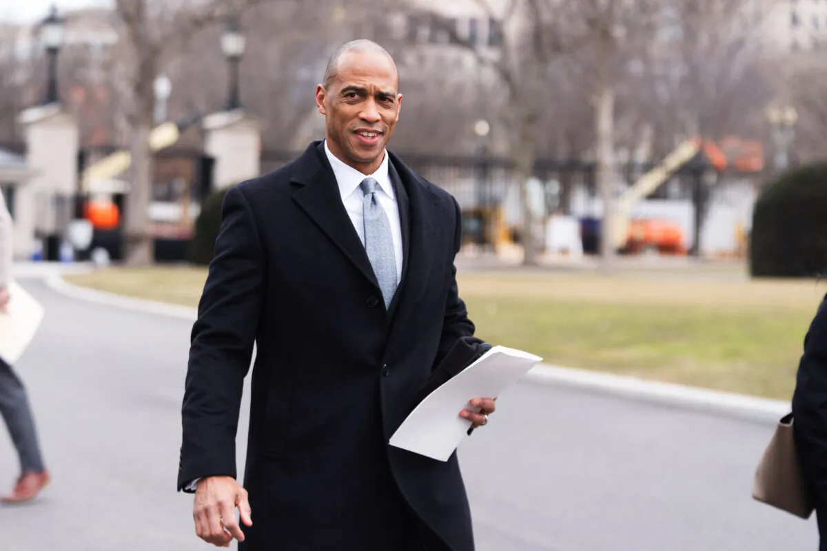 Housing and Urban Development Secretary Scott Turner walks toward the West Wing of the White House on Feb. 19, 2025. (Manuel Balce Ceneta/AP Photo)