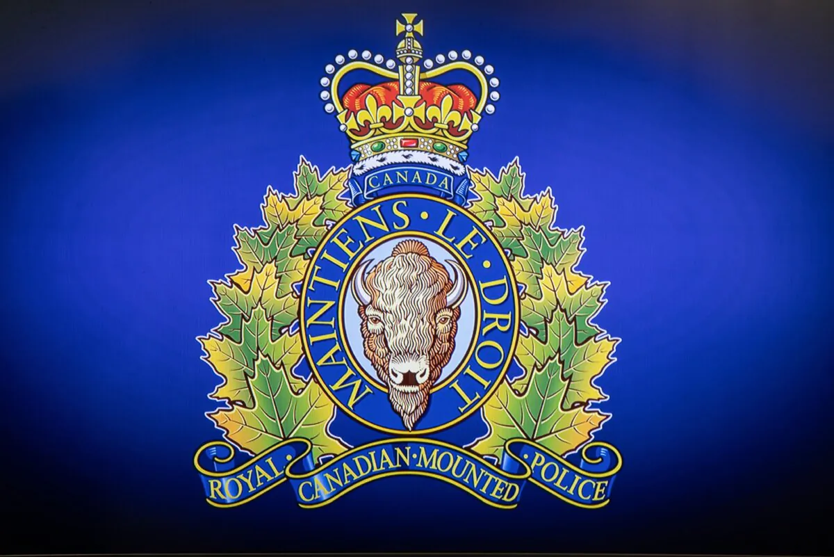 The RCMP logo shown in Edmonton, on Feb. 5, 2025. (The Canadian Press/Jason Franson)