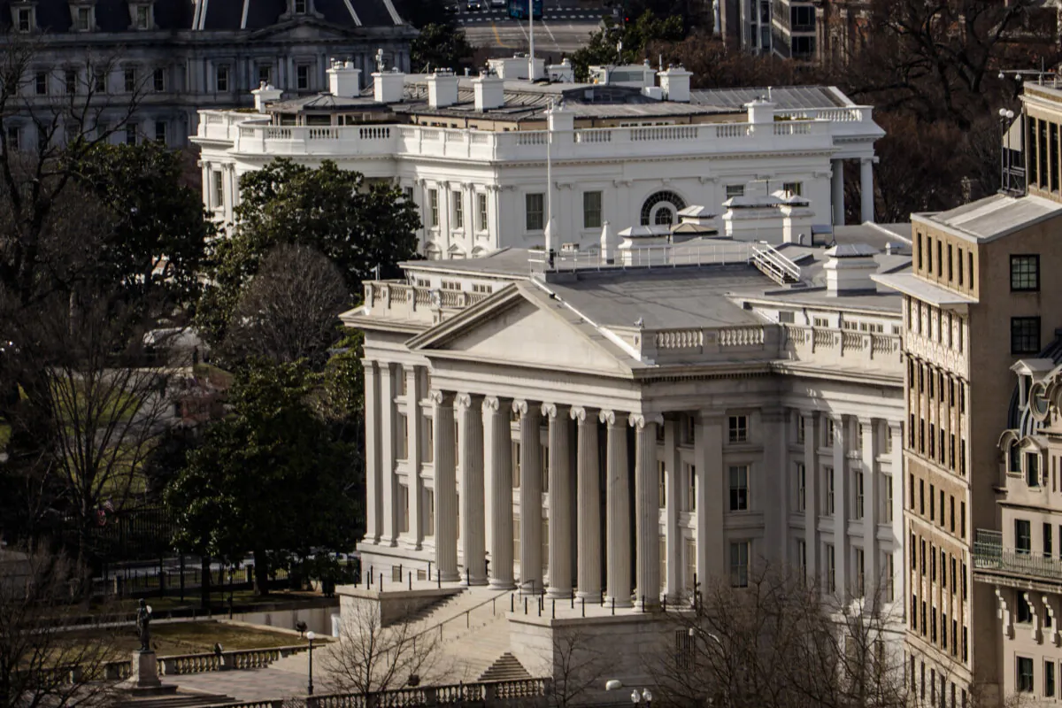 The White House and the U.S. Department of the Treasury in Washington on March 10, 2025. (Madalina Vasiliu/The Epoch Times)