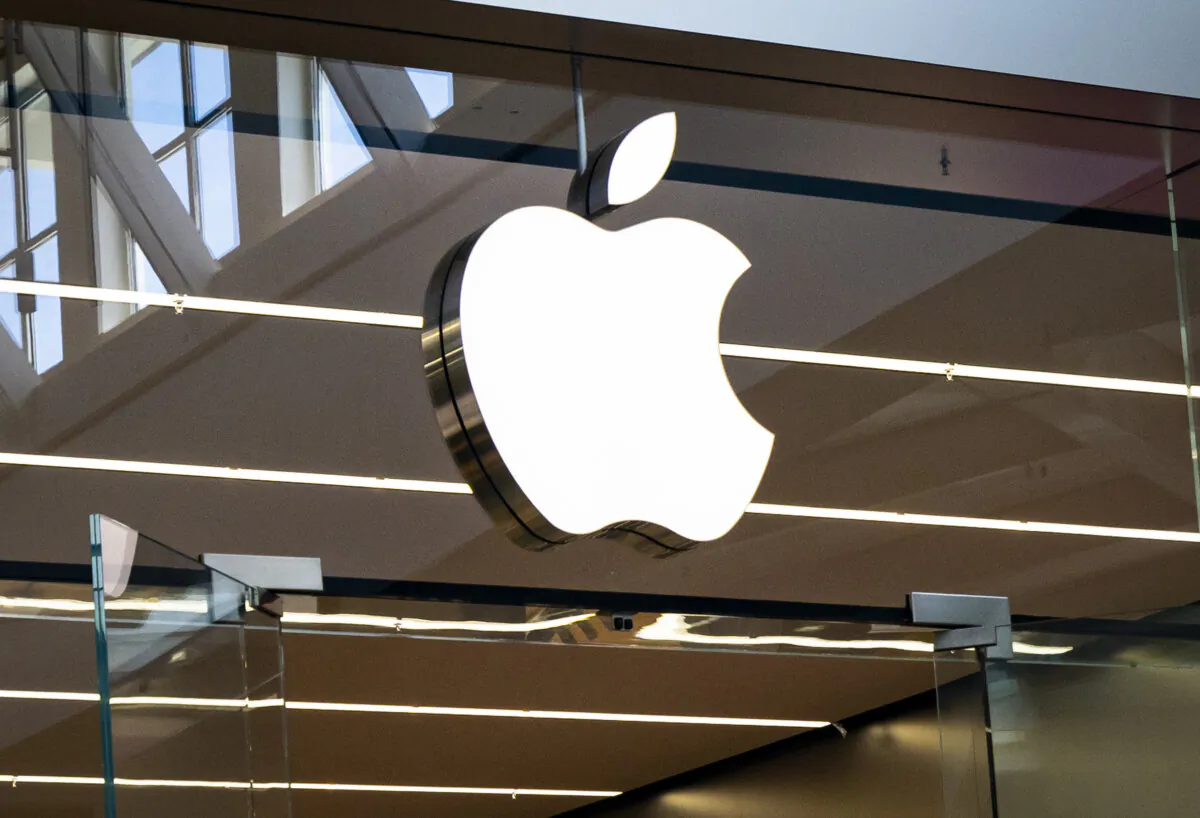 An Apple store in Manhattan Beach, Calif., on March 25, 2025. (John Fredricks/The Epoch Times)