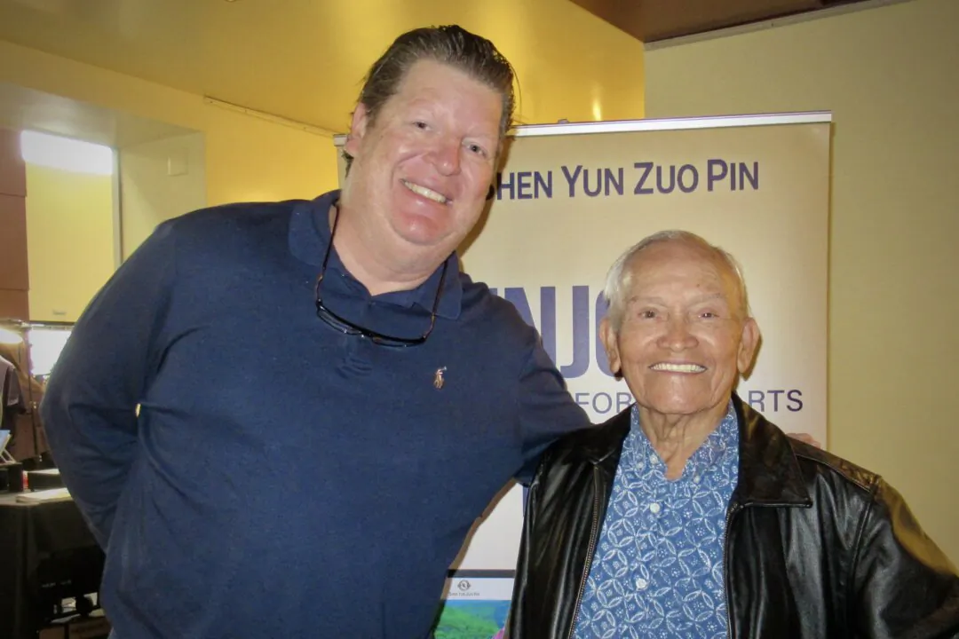 John (L) and George Franz attended Shen Yun Performing Arts at the Thousand Oaks Civic Arts Plaza in Calif. on March 26. (Linda Jiang/The Epoch Times)