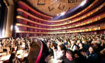Shen Yun Opens to Full House at Lincoln Center in NYC