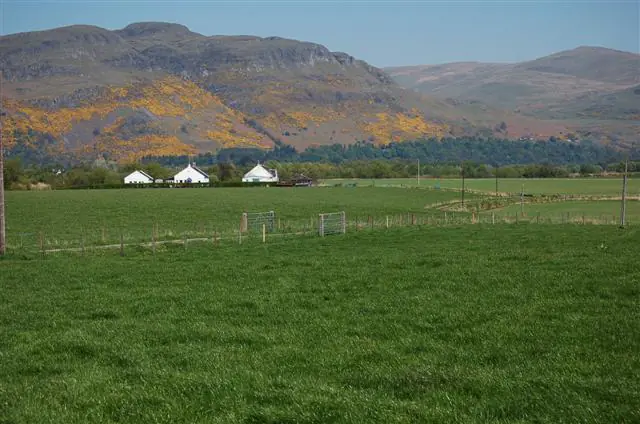 The English countryside is a stellar place to encounter nature. (Paul McIlroy/CC BY-SA 2.0)
