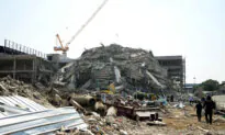 🎧News Brief: Deadly Earthquake Rocks Southeast Asia; Trump Admin Asks Supreme Court to Let It Deport Venezuelan Immigrants
