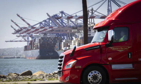 US Import Prices Little Changed Over Past Year