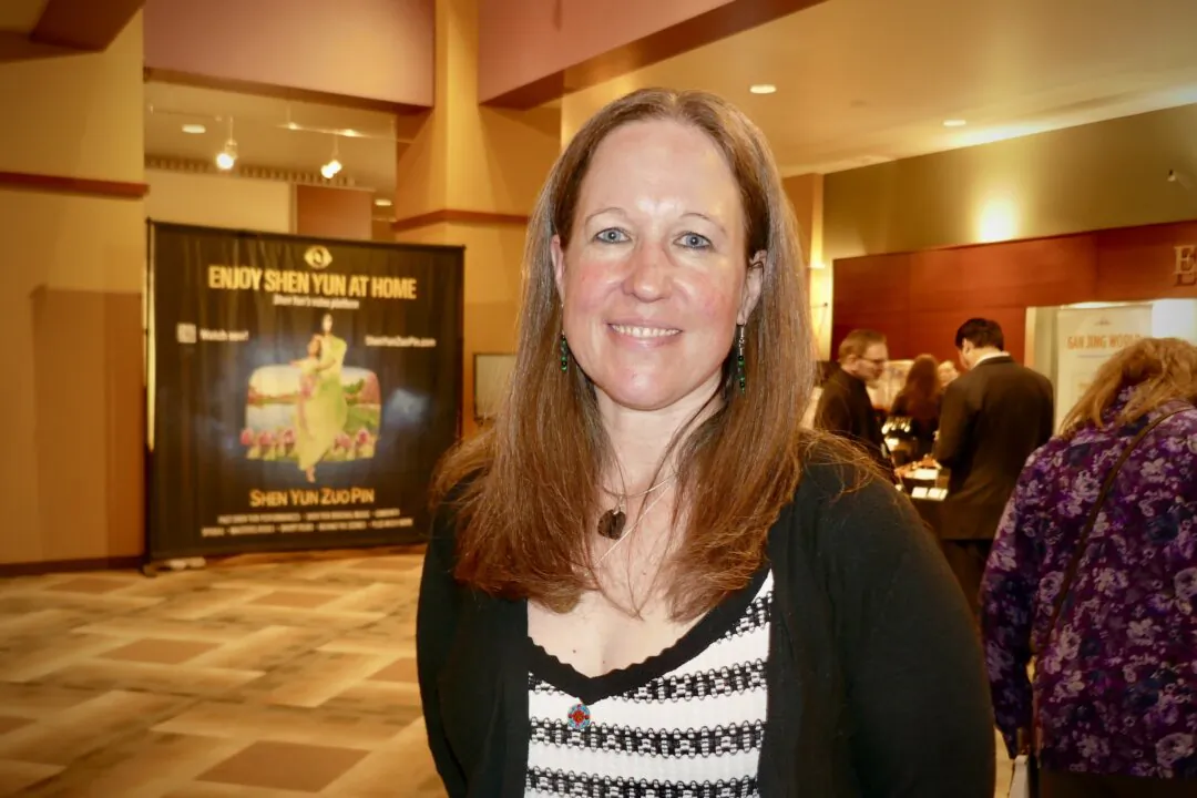 Atlas Scribe enjoyed Shen Yun at the Pikes Peak Center for the Performing Arts on March 28, 2025. (Lily Yu/The Epoch Times) 