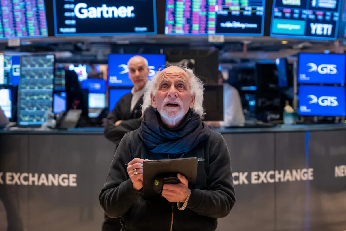 Traders work on the floor of the New York Stock Exchange on March 28, 2025. (Spencer Platt/Getty Images)