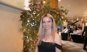 Figure Skater Praises Shen Yun’s Performers for ‘Showing Their Heart, Their Soul’ on Stage