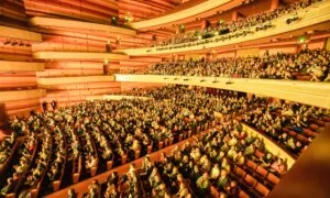 Shen Yun Performing Arts Delights and Inspires Salt Lake City Theatergoers