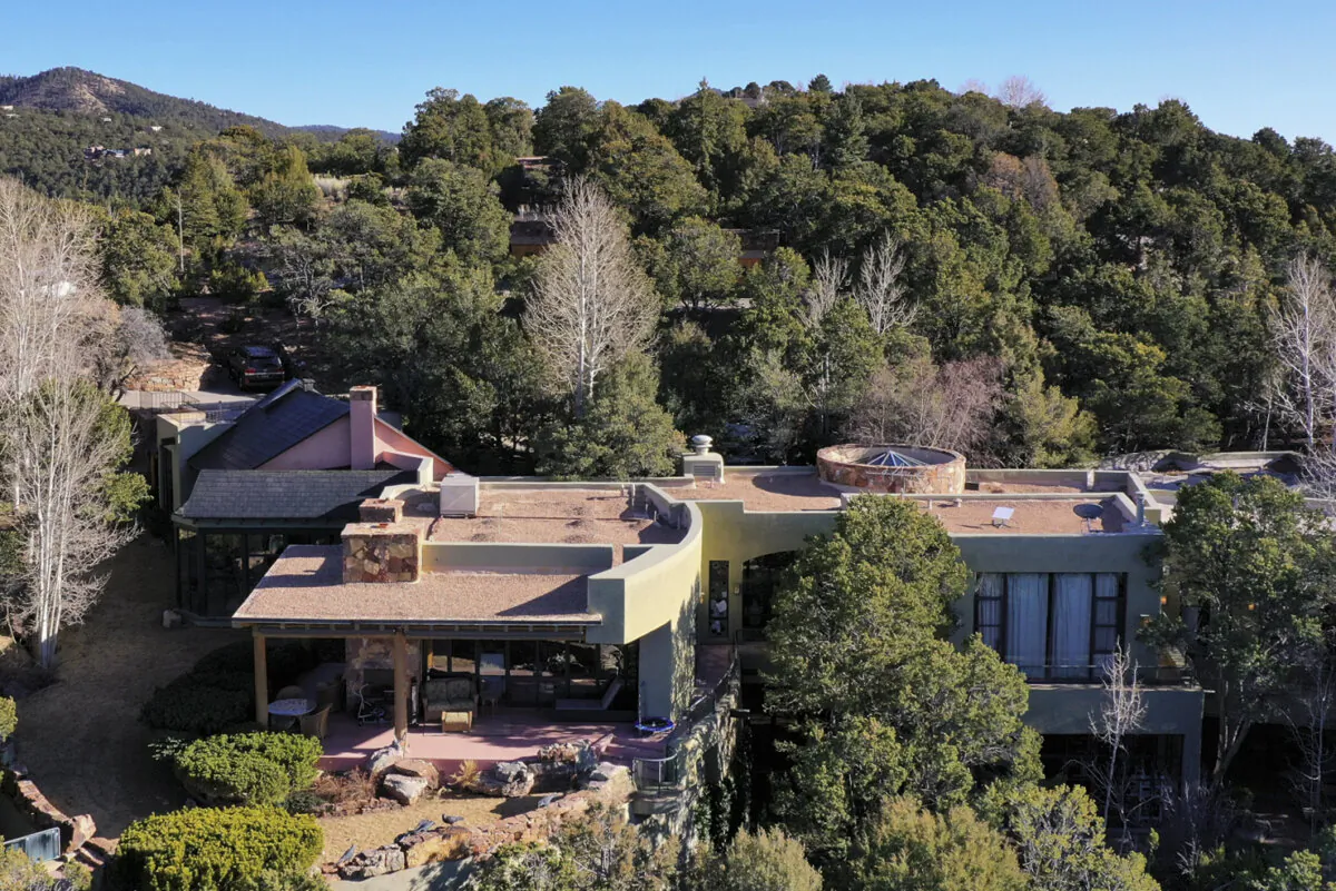 The house owned by actor Gene Hackman and his wife Betsy Arakawa in Santa Fe, N.M., on Feb. 27, 2025. (Roberto E. Rosales/AP Photo)