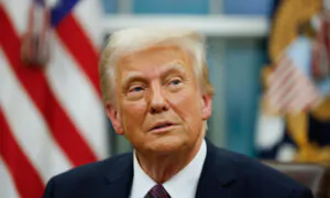 Trump to Unveil Reciprocal Tariffs Wednesday; SpaceX Launches First-Ever Manned Polar Orbit Mission | NTD Good Morning Full Broadcast (April 01)