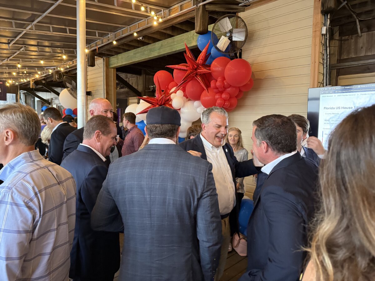 Jimmy Patronis greets attendees of his special election watch party ahead of the results in Pensacola, Florida, on April 1, 2025. (T.J. Muscaro/The Epoch Times).