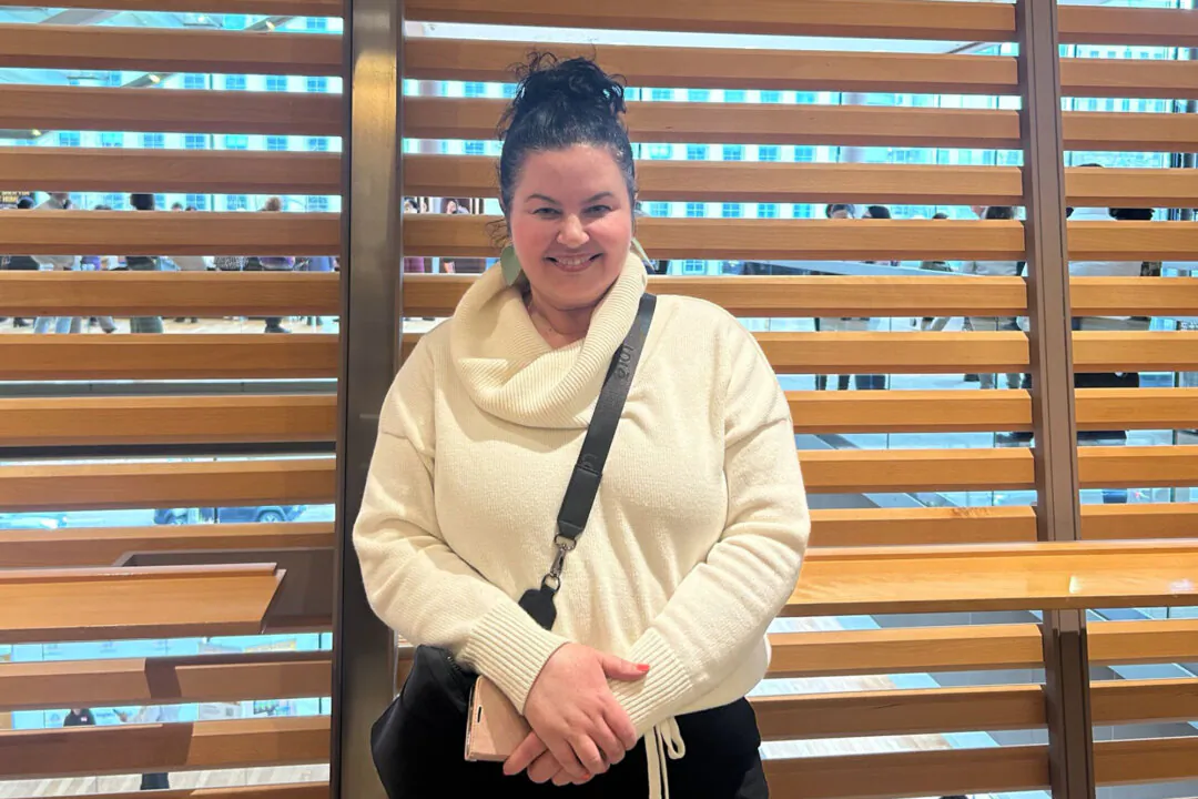 Robin Farrell enjoyed Shen Yun at Toronto's Four Seasons Centre on April 5, 2025. (Wang Lan/The Epoch Times)