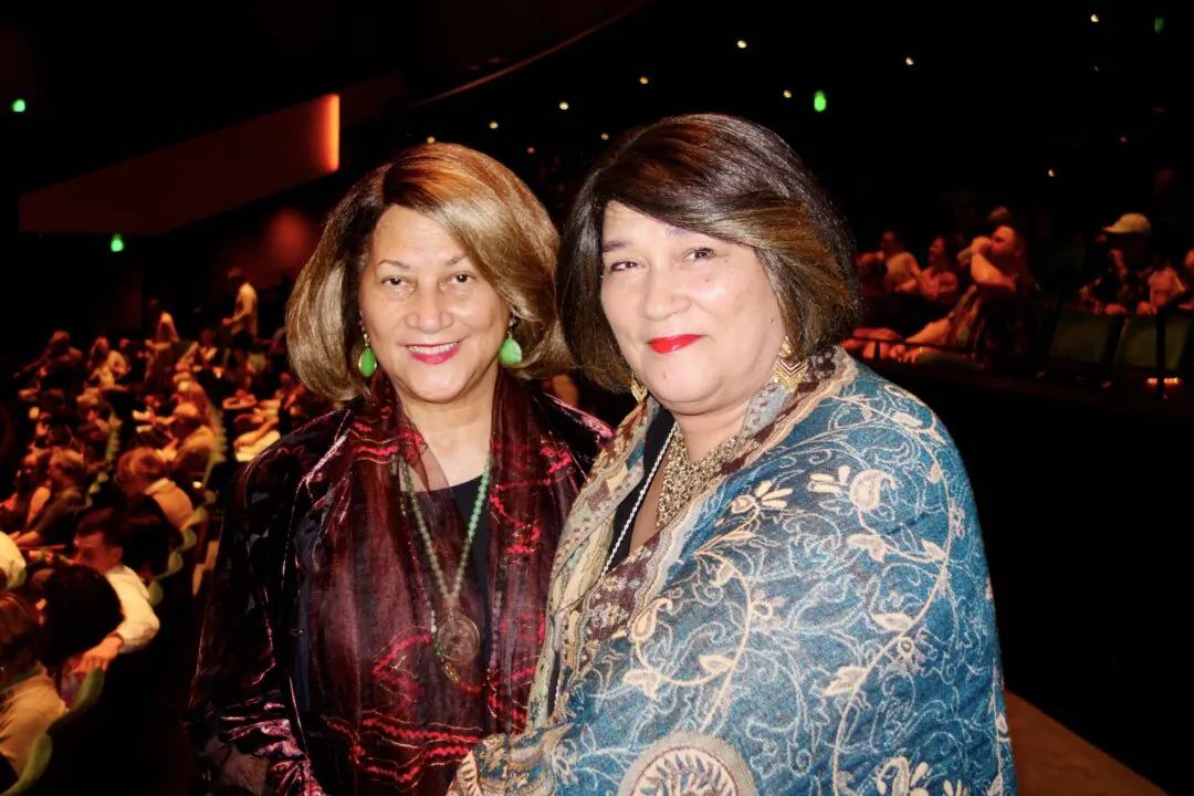Regina and Jane Glenn enjoyed Shen Yun's evening performance at the Marion Oliver McCaw Hall on April 5, 2025. (Frank Zhang/The Epoch Times)