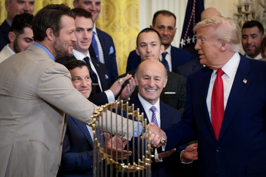 Trump Welcomes World Series Champion Los Angeles Dodgers to White House