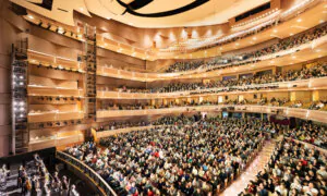 Shen Yun Enthralls Toronto With Its 2025 Performances