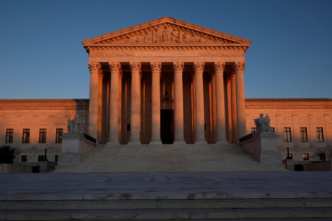 Trump Weighs In on Supreme Court Case Involving Birthright Citizenship