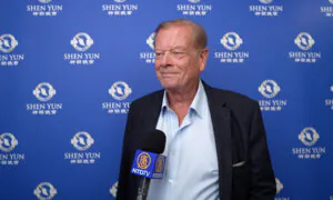 ‘Superb in Every Way’: Retired Entrpreneur Says Shen Yun Is ‘Perfect’