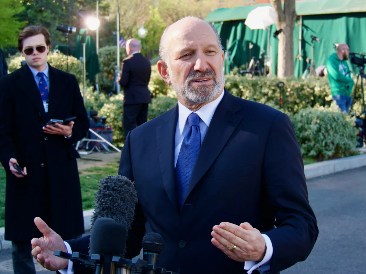 Commerce Secretary Howard Lutnick speaks to reporters at the White House on April 9, 2025. (Travis Gillmore/The Epoch Times)