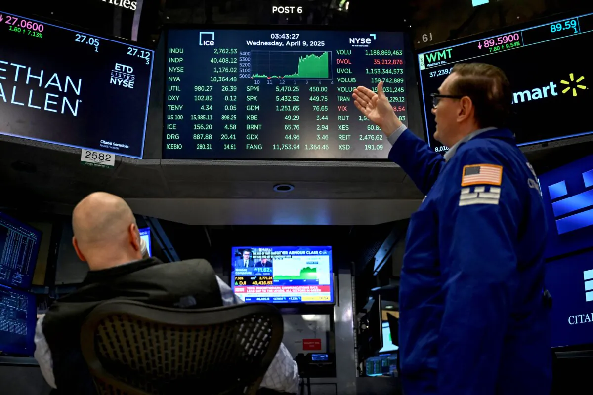 Traders work on the floor of the New York Stock Exchange (NYSE) during afternoon trading in New York on April 9, 2025. (Angela Weiss/AFP via Getty Images)