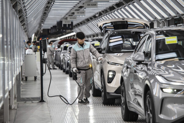 Demand for Electric Vehicles Surges in Europe as Oil Price Rises
