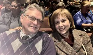 Couple Happy to Finally See Shen Yun