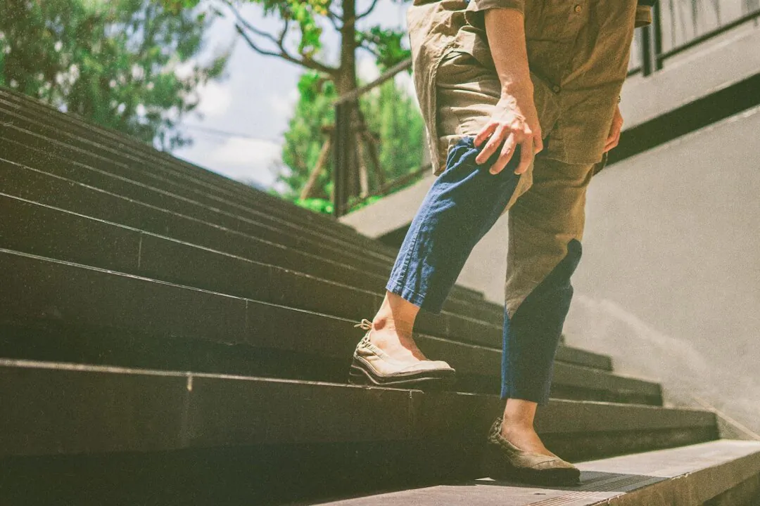 Strength Training and Yoga Reduce Knee Osteoarthritis Pain