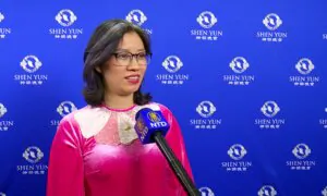 Vietnamese Theatergoer Calls Shen Yun ‘Perfect’