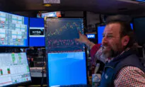 US Stocks Roar Back in Roller-Coaster Week, Led by Gold Producers, Big Tech