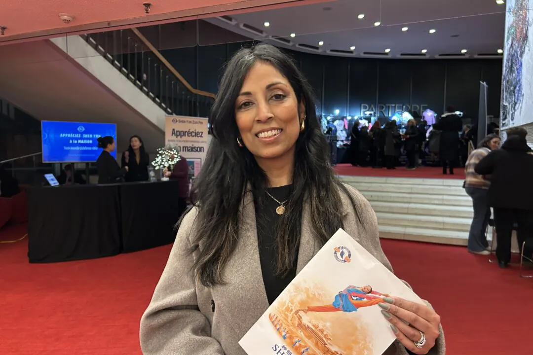 Tanya Fernandes watched Shen Yun on April 12, 2025 at the Place de Arts. (Donna Liang/The Epoch Times)