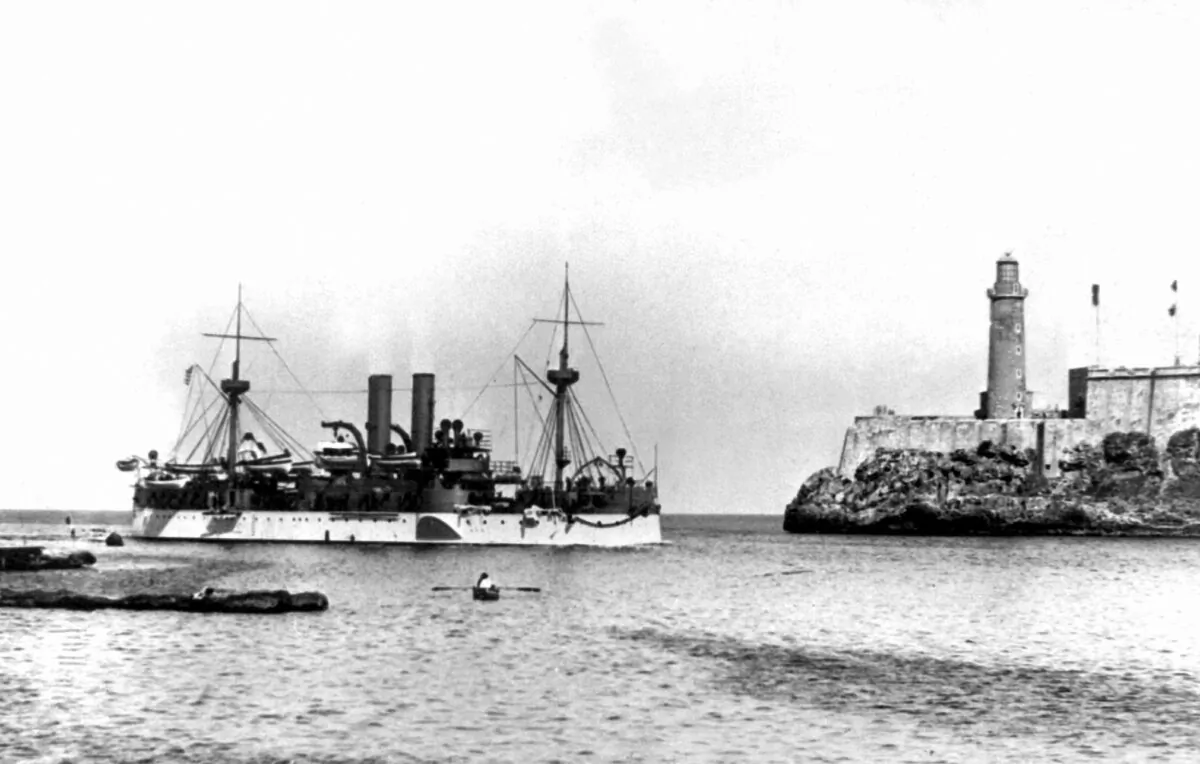 The USS Maine entering Havana Harbor on Jan. 25, 1898, three weeks before her destruction. On the right is the Morro Castle fortress. (Public Domain)