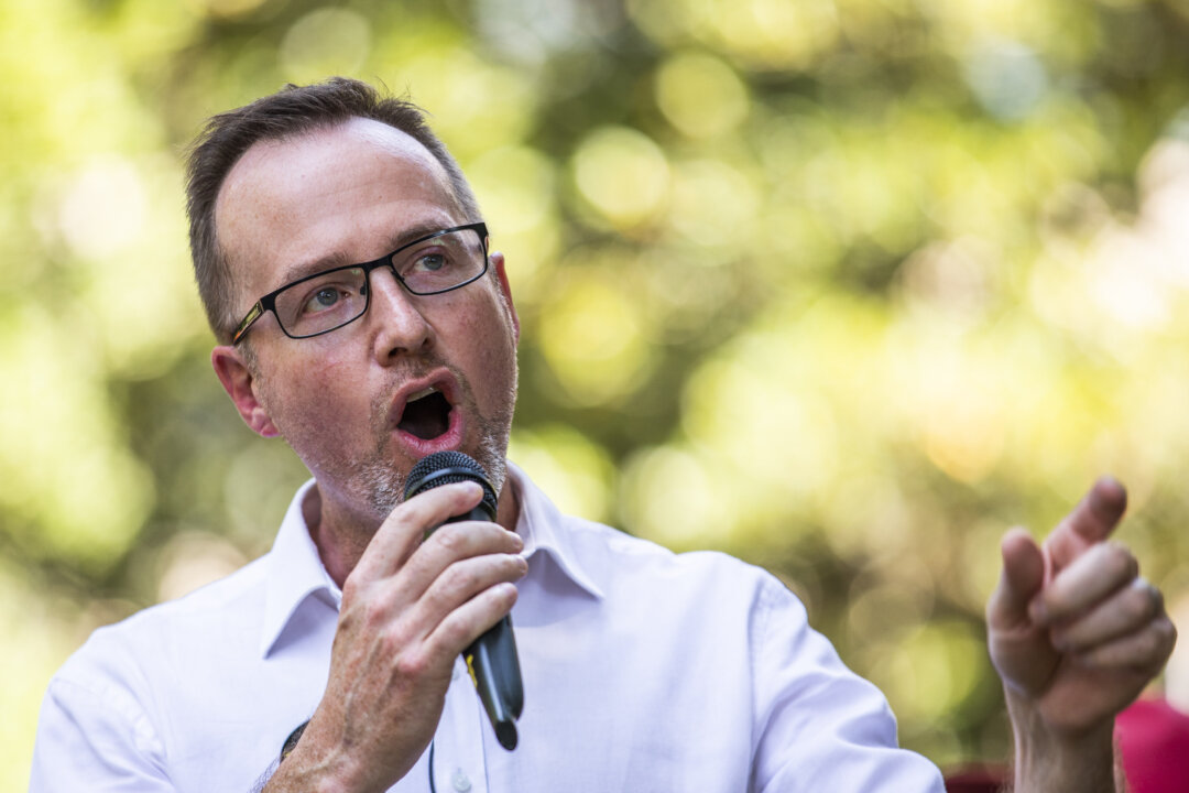 Greens Senator Calls for Investigation Into Australians Mentioned in Epstein Files