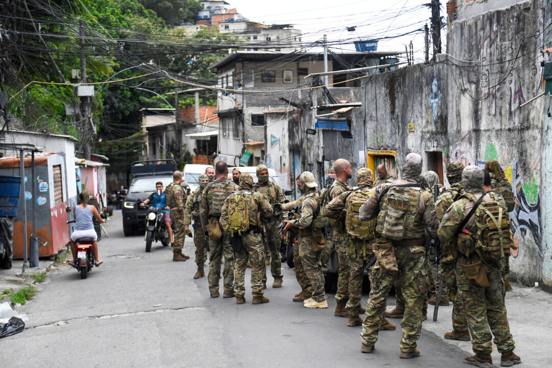 Rio Rico Raid Aftermath Police in Rio de Janeiro Raid Drug Trafficking Ring and Kill 8 Gang ...