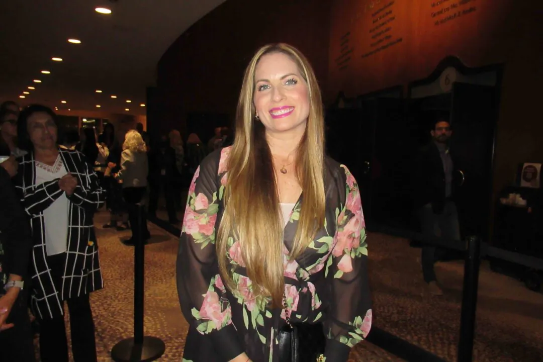 Ivonet Gomez enjoyed Shen Yun's evening performance at the Segerstrom Center for the Arts on April 15, 2025. (Linda Jiang/The Epoch Times)

