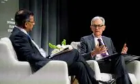 Powell Highlights Tariff Risks to Fed’s Dual Mandate